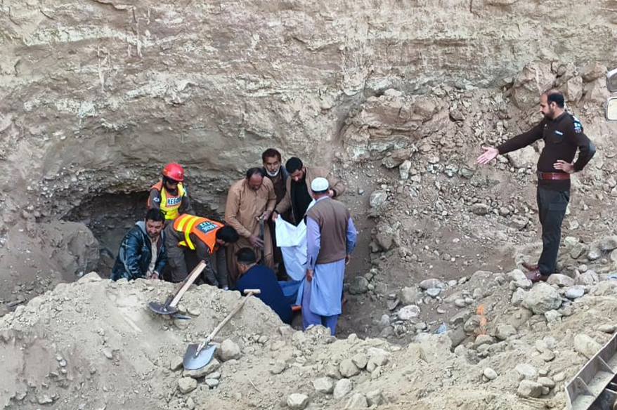 Pakistan’da yasa dışı altın madeninde çökme: 8 ölü, 1 yaralı