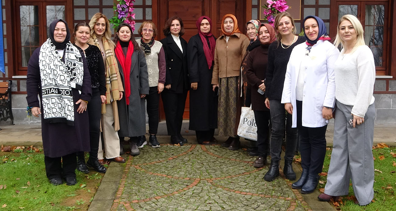 Acılarını üreterek unutuyorlar