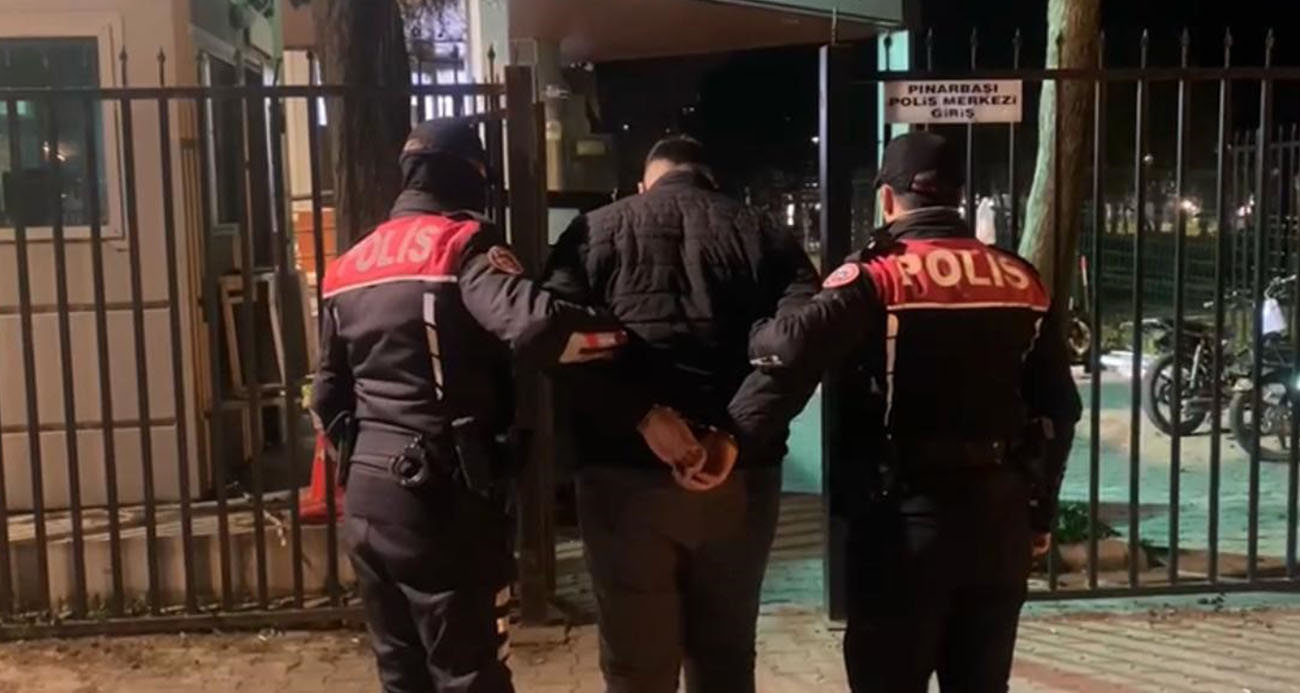 Polise sahte kimlik gösteren şüphelinin 128 suçtan arandığı ortaya çıktı
