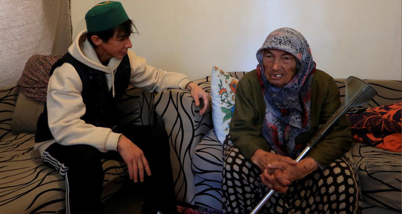 Evinin kapısını açtığı 20 yıllık arkadaşı evden elektrikli bisikleti alıp anneannesini bırakarak ortadan kayboldu