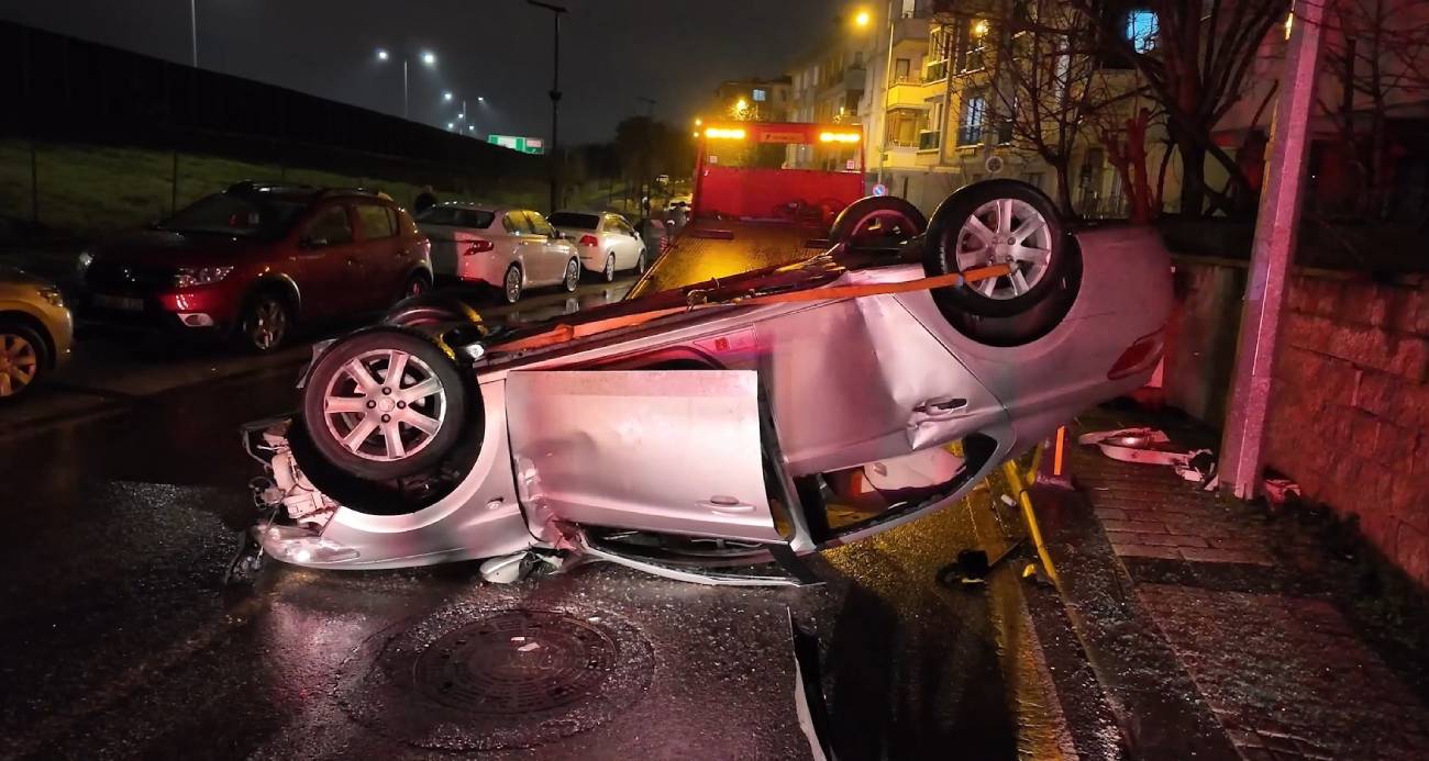 Çekmeköy’de kontrolden çıkan otomobil takla attı: 3 yaralı - ASAYİŞ