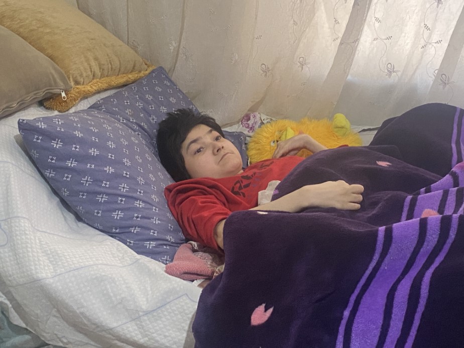 Baldızının vasiyetine 10 yıldır ’evlat’ gibi bakıyor: ’Yaşamaz’ dediler, canları oldu