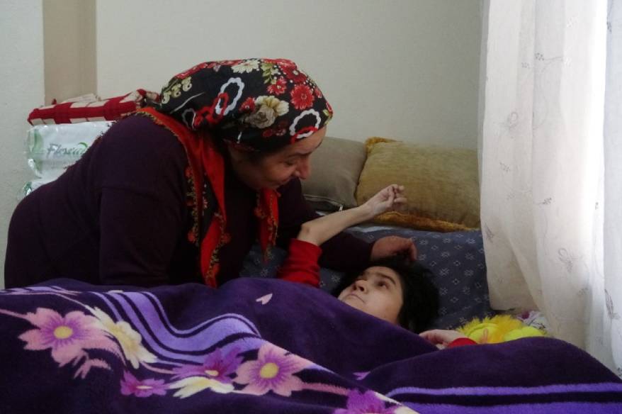 Baldızının vasiyetine 10 yıldır ’evlat’ gibi bakıyor