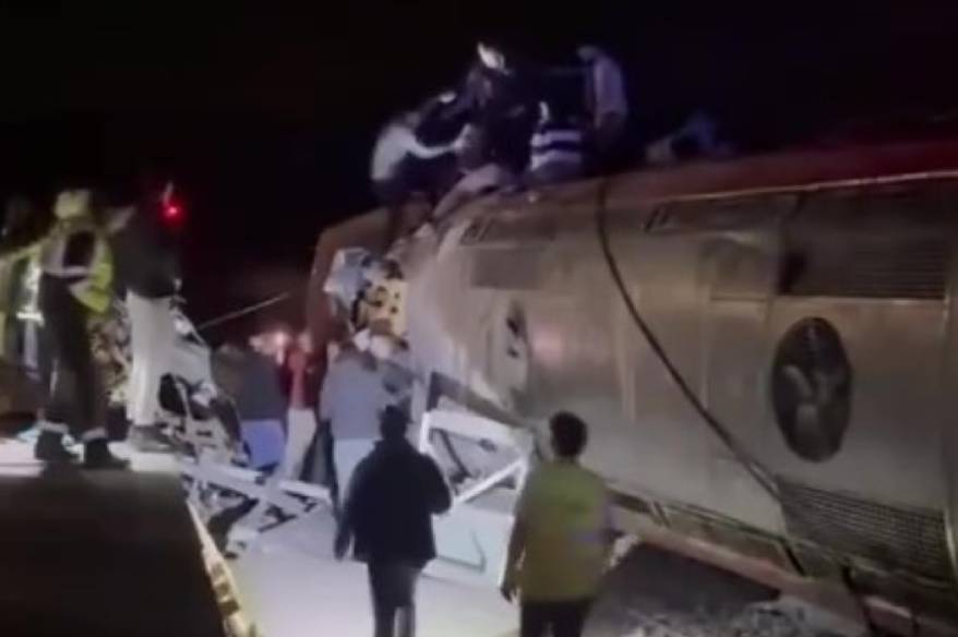 İspanya’daki tren kazasında can kaybı 39’a yükseldi