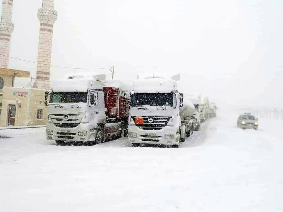 Kop Geçidi’nde çığ: Bitmeyen Kop Tüneli kış çilesini yine hatırlattı