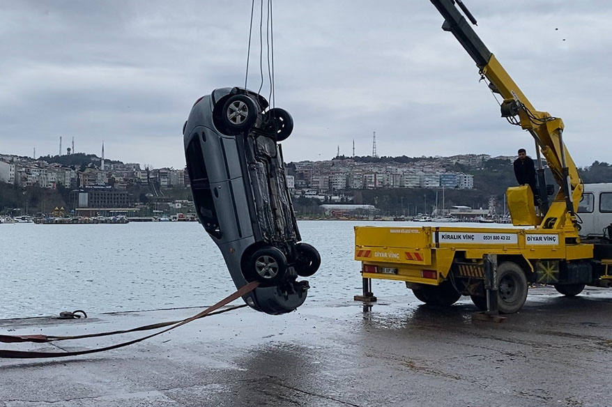 Şile Limanı’nda otomobil denize uçtu: Sürücü yaralı kurtarıldı