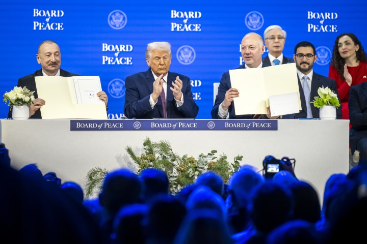 Trump'ın kurduğu Barış Kurulu'nun kuruluş sözleşmesi Davos'ta imzalandı