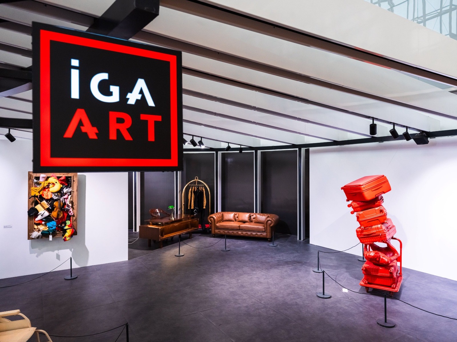 Sanatçı Beyazıt Öztürk’ten İGA İstanbul Havalimanı’nda