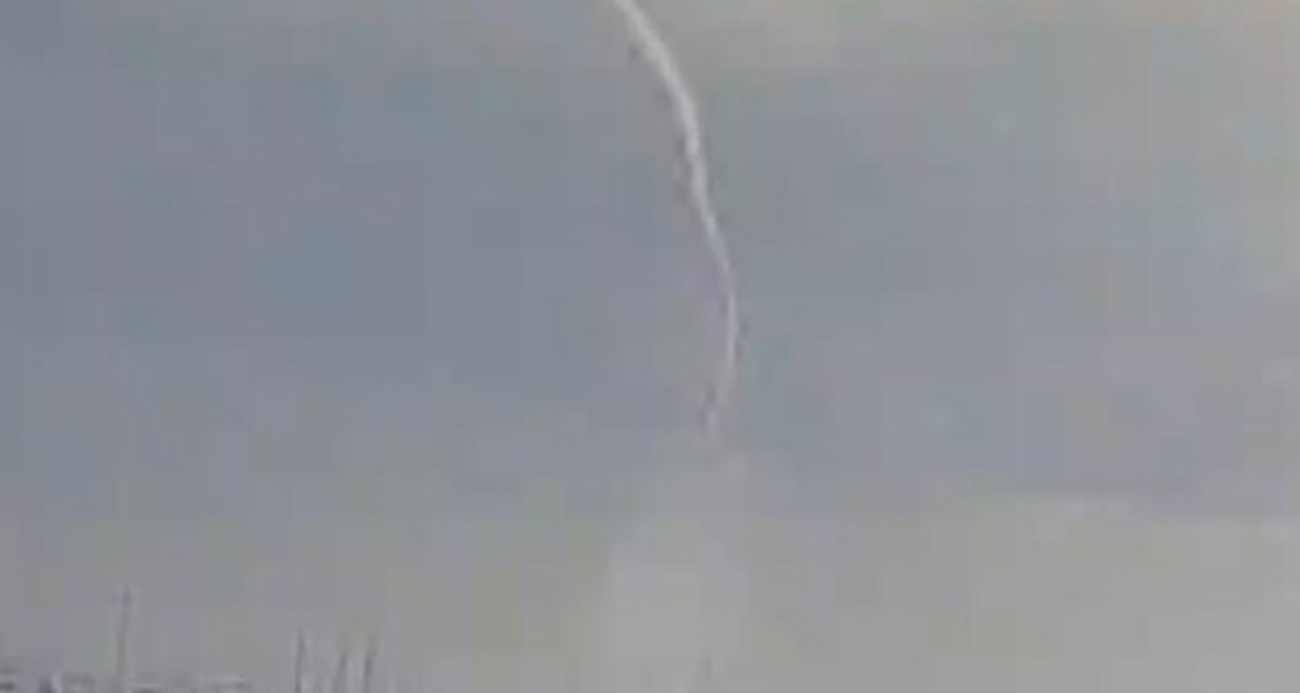 Marmaris Körfezi’nde hortum paniği