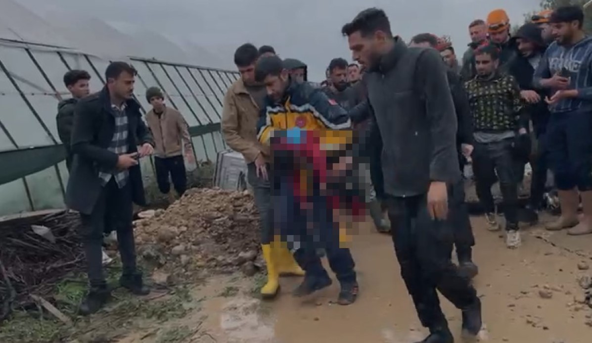 Oyun oynarken tahliye kanalına düşen 3 yaşındaki Berra hayatını kaybetti