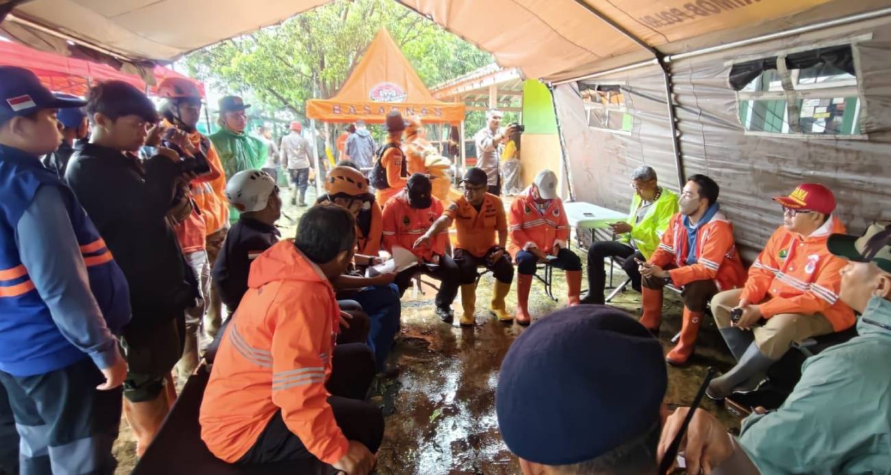 Endonezya’da heyelan: 7 ölü, 82 kayıp