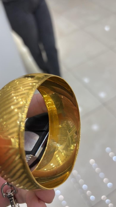 Sahte bilezikleri verip pazarlıkla fazla altın almak isterken yakalandı