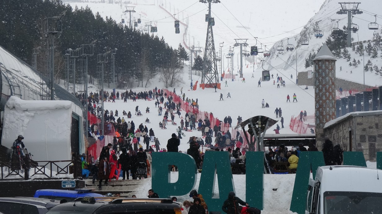 Palandöken’de kayak coşkusu