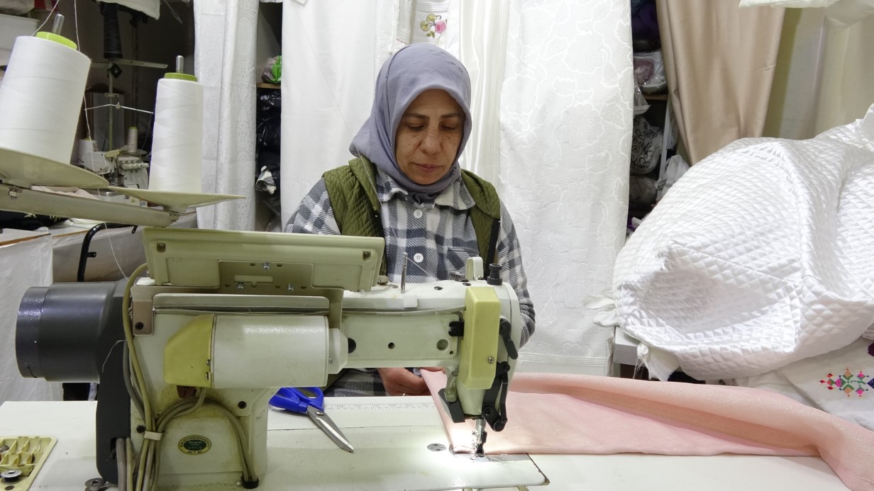 Veresiye aldığı makinelerle kendi işini kurdu