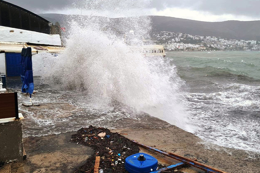 Bodrum-Kaş arası denizlerde fırtına uyarısı