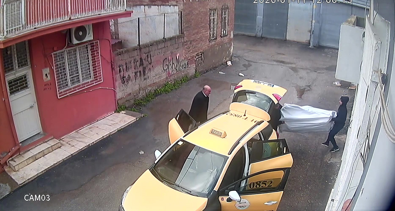 Kapı ve damdaki delikten 1 milyonluk bisiklet çalan 2 kardeş tutuklandı