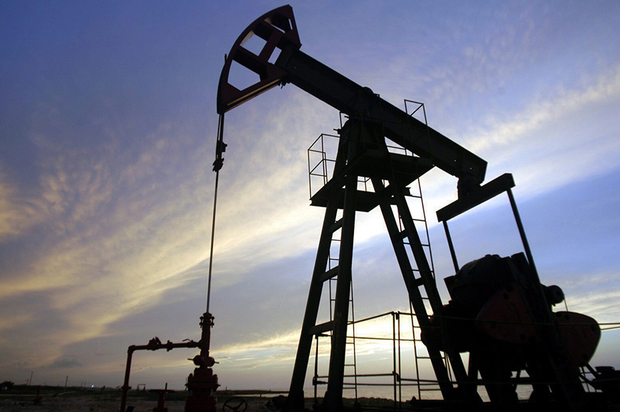 Suriye petrolünü geri aldı, Deyrizor'dan Banyas'a ilk sevkiyat yapıldı