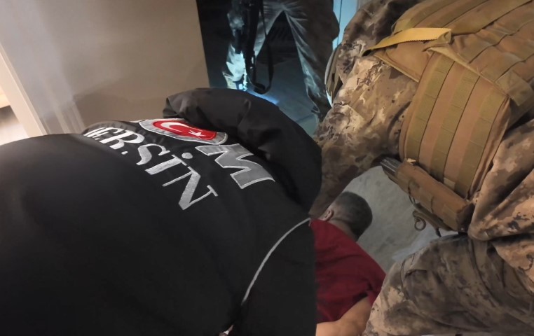 Mersin’de 10 milyarlık suç örgütü operasyonu: 17 tutuklama