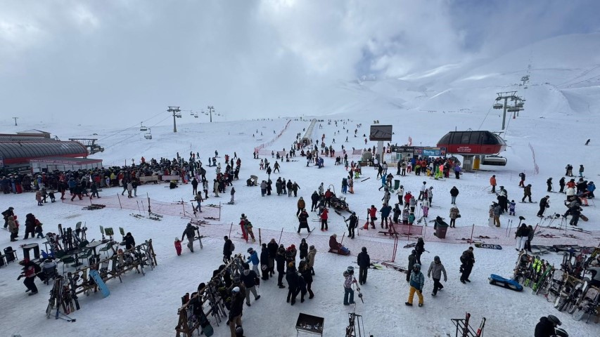 Erciyes hafta sonu 320 bin kişiyi ağırladı