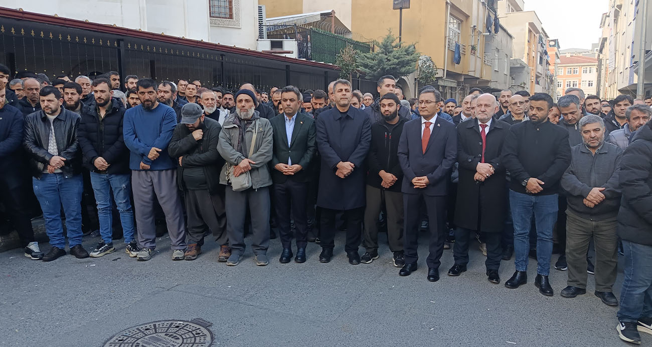 Bağcılar’da karbonmonoksit gazından zehirlenerek ölen 3 kişi son yolculuklarına uğurlandı