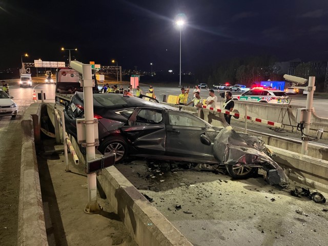 Otoyollardaki beton bloklar sürücülerin kabusu oldu