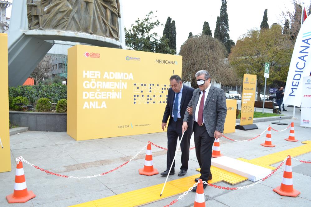 Görme engelliler için Bakırköy’de Empati Parkuru kuruldu