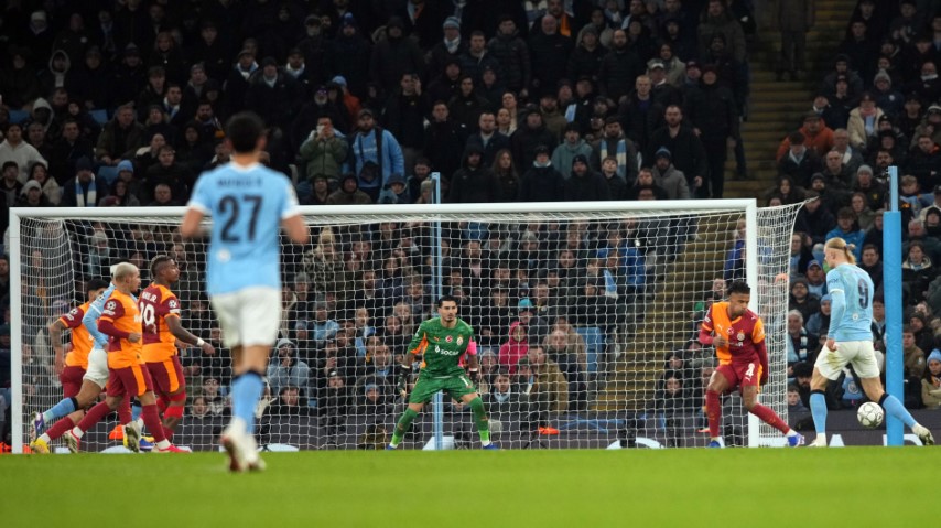 Galatasaray Şampiyonlar Ligi'nde play-off turuna kaldı! Muhtemel rakipler belli oldu