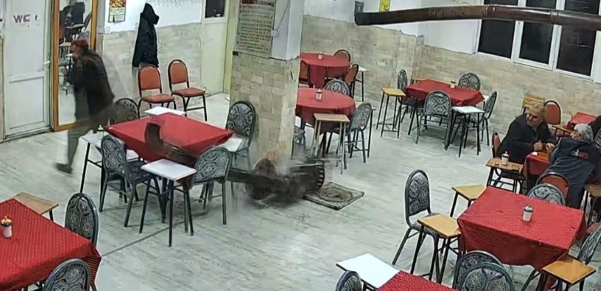 Güzel kokması için sobaya dökülen kolonya ortalığı savaş alanına çevirdi