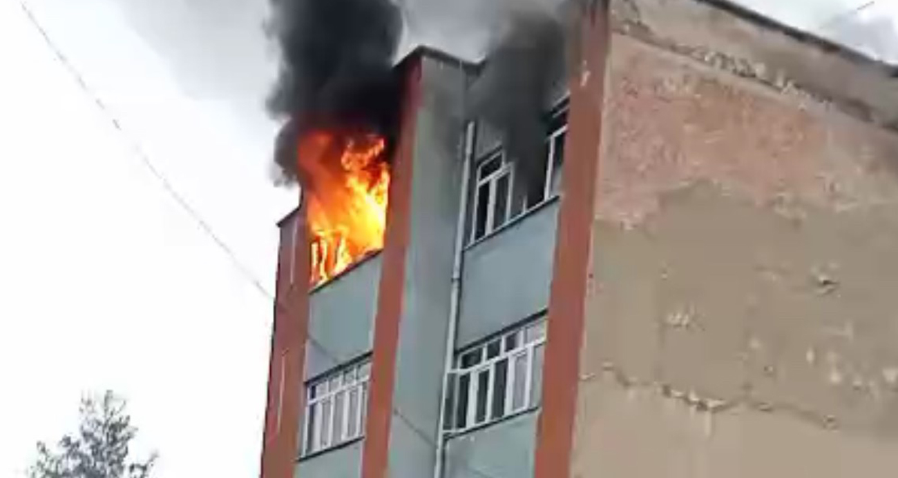 6 kişinin yaşadığı daire alevlere teslim oldu