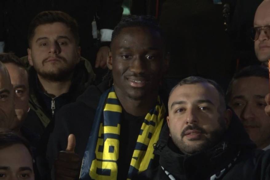Fenerbahçe’nin yeni transferi Sidiki Cherif, İstanbul’da