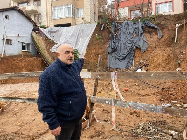 İstinat duvarı çökünce ortalık savaş alanına döndü