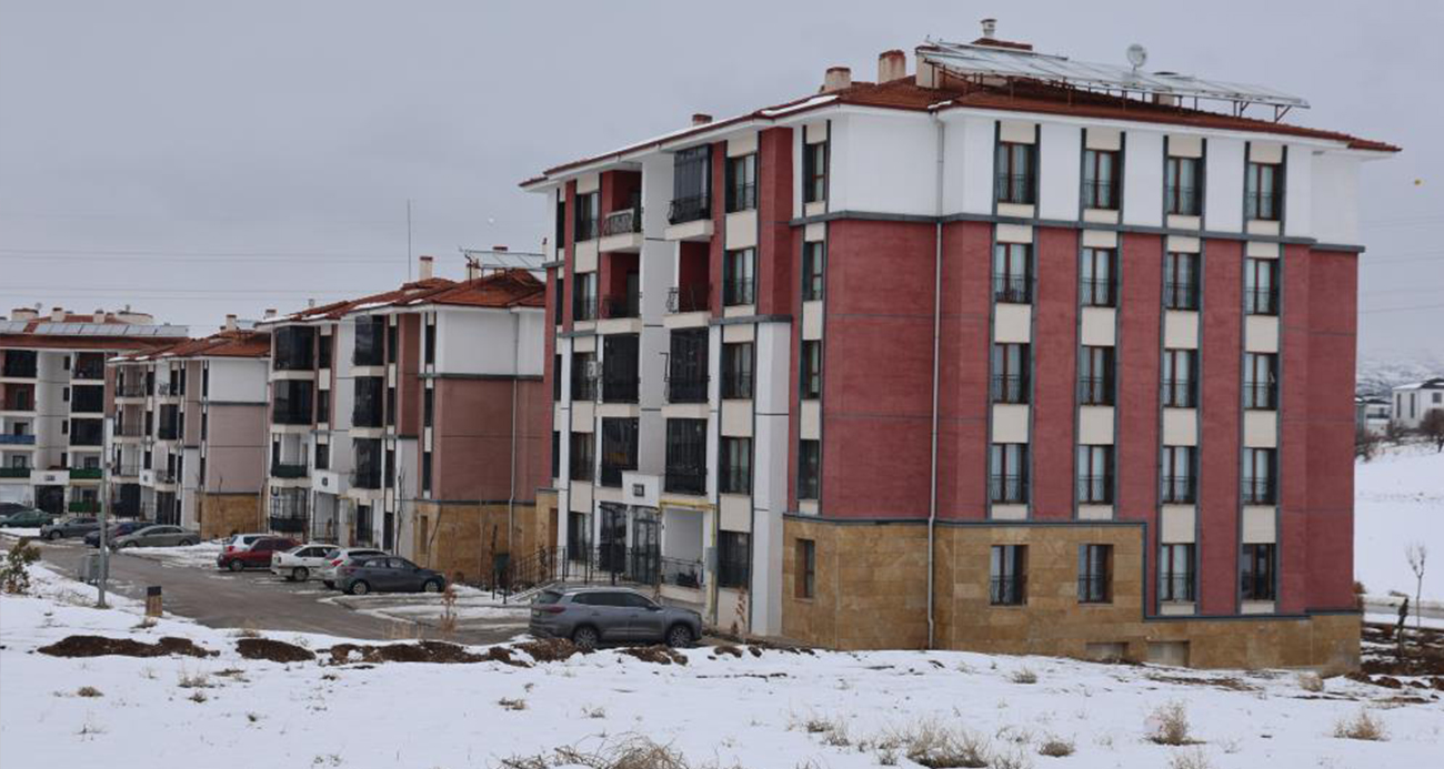 Asrın inşasında Elazığ’da 14 bin konut yapıldı