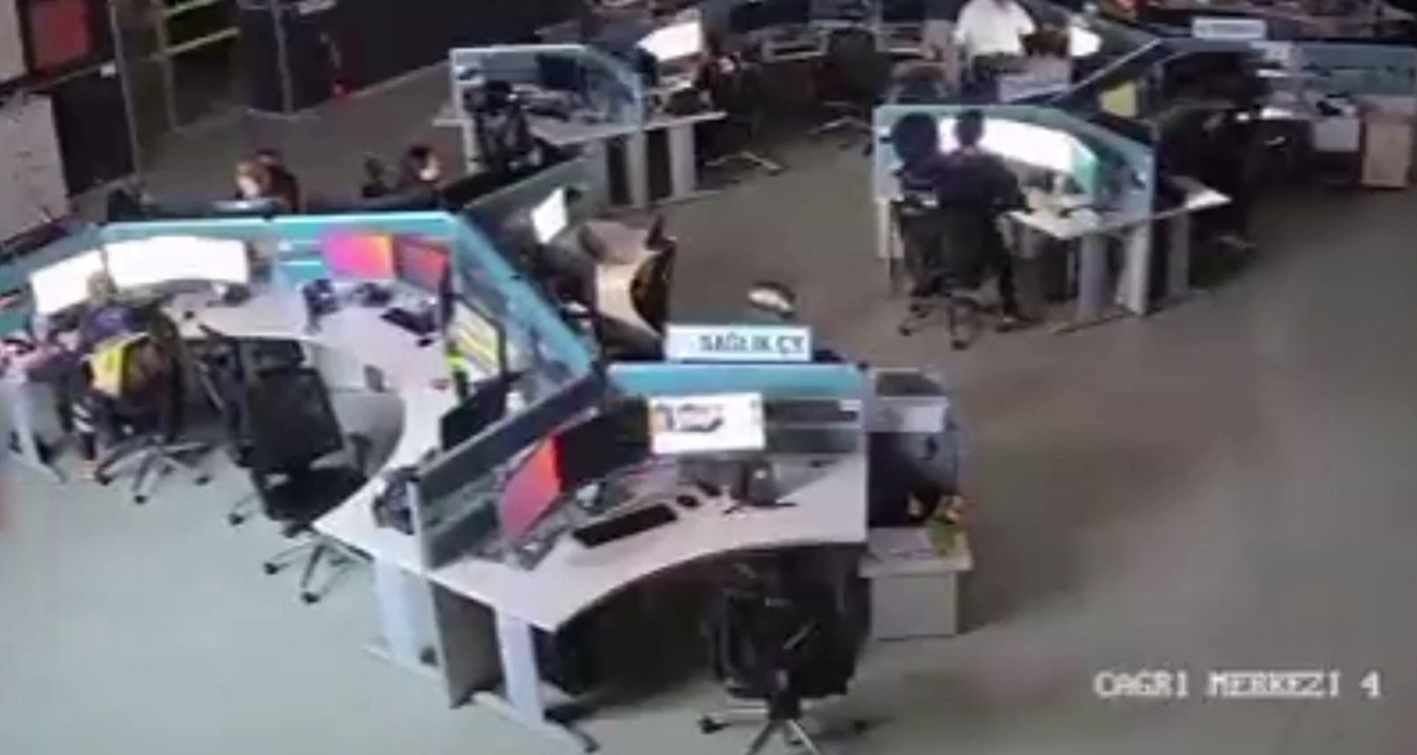 Deprem anında telefonu bırakmadılar: 112 çalışanları o geceyi anlattı