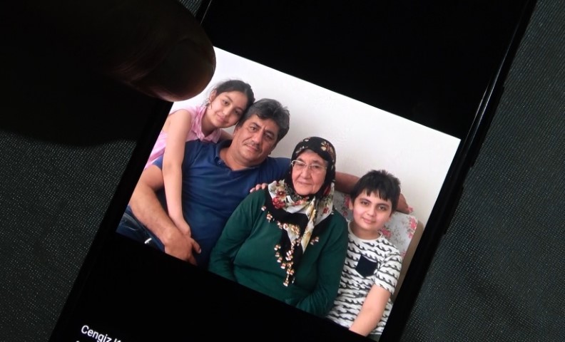 6 Şubat’ta kepçeyle gittiği enkazdan annesinin cenazesini çıkartan operatör o anları anlattı