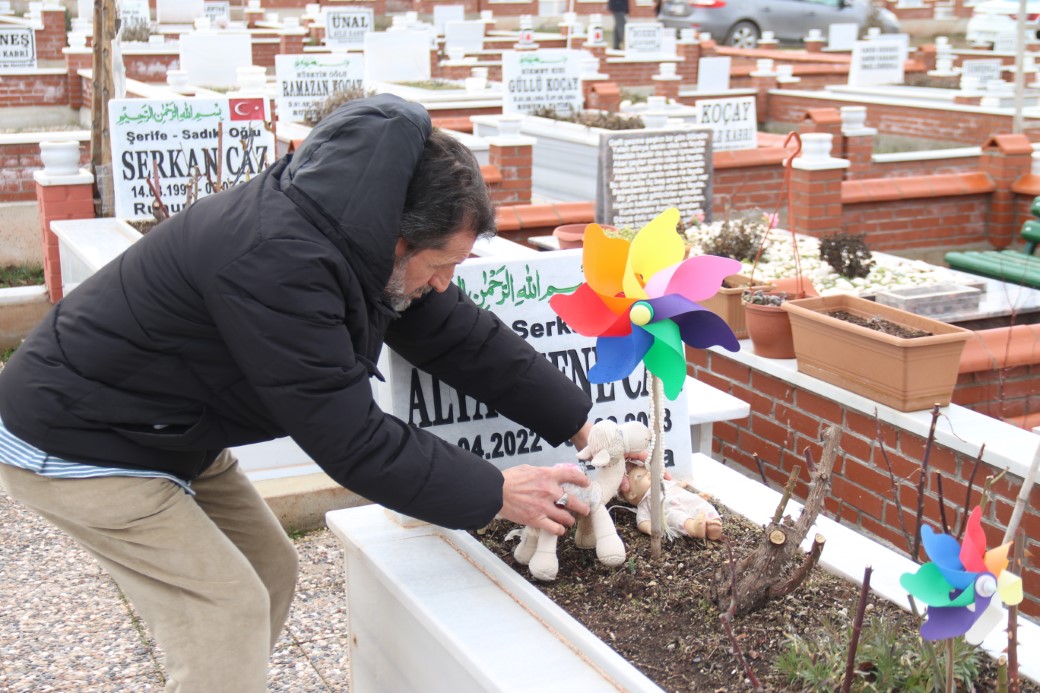 Depremde 9 aylık torununu, kızını, oğlunu ve damadını kaybeden baba: 