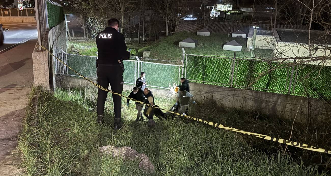 Eyüpsultan’da bir kişi yol kenarında ölü bulundu