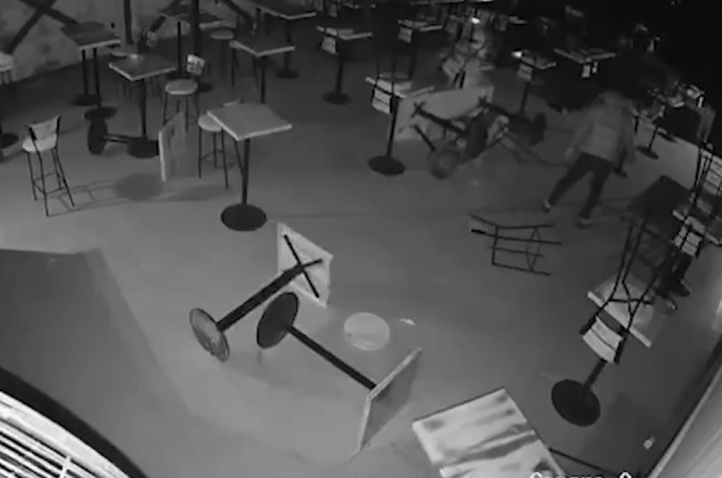 Esnafı haraca bağlayan ’Dönmezler’ suç örgütüne operasyon