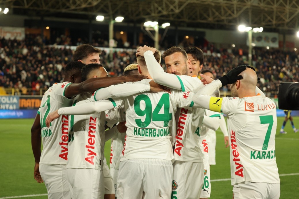 Beşiktaş ile Alanyaspor 20. randevuda