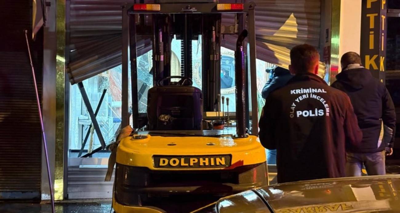 Kuyumcuda forkliftli hırsızlık