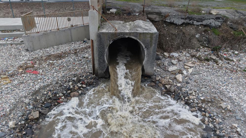 İstanbul’un atık suları Marmara Denizi’nin rengini değiştiriyor