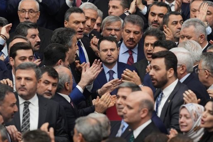Bakan Gürlek: "Adaletin tecellisi adına hizmet yolunda kararlılıkla ve azimle çalışmaya devam edeceğiz"