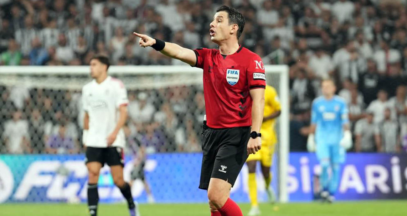 Trendyol Süper Lig’in 22. haftasında oynanacak müsabakalarda düdük çalacak hakemler açıklandı. Trabzonspor'un, sahasında Fenerbahçe ile yapacağı karşılaşmayı Halil Umut Meler yönetecek.