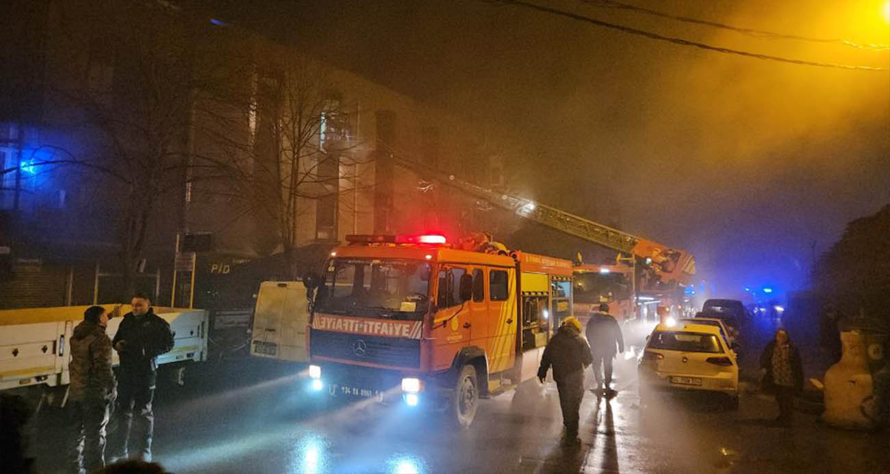 Kağıthane’de marangozhanede korkutan yangın: 11 kişi ve 1 yavru köpek kurtarıldı