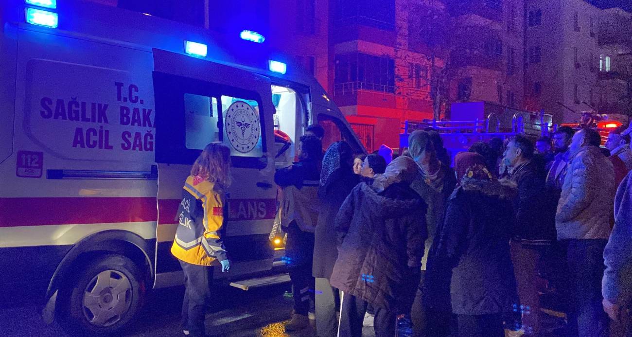 Çorum’da ev yangını: Mahsur kalan aileyi itfaiye kurtardı