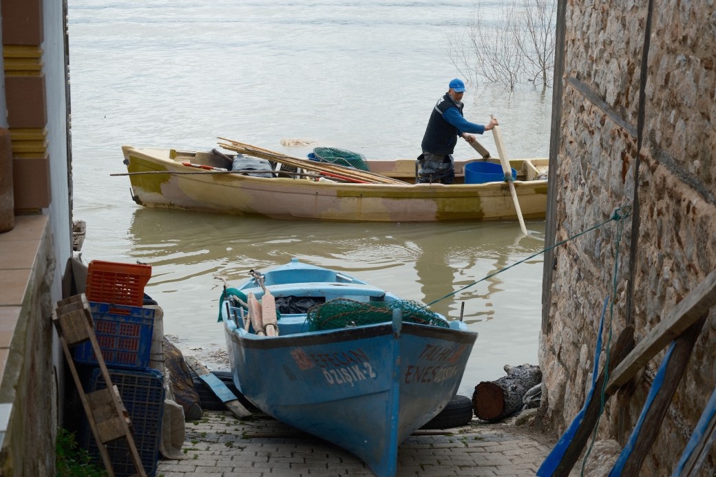 Kuraklıkla boğuşuyordu...Yağışlarla yeniden küçük Venedik oldu