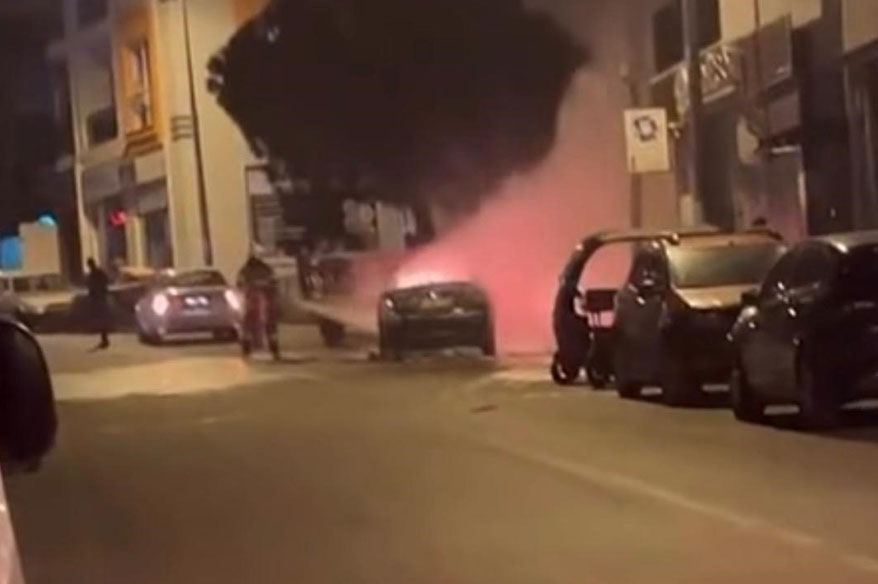 Çanakkale’de yanan araç bomba gibi patladı