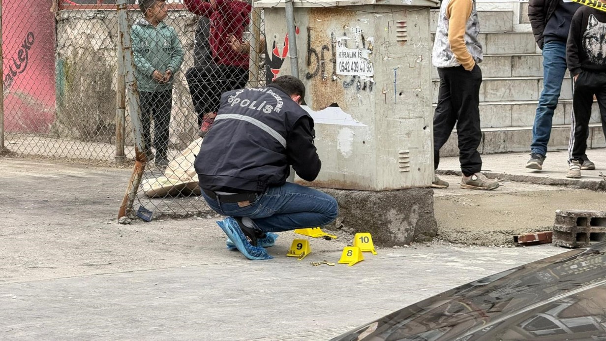 Diyarbakır’da müteahhit ile emlakçı arasında ’tadilat’ kavgası: 4 yaralı