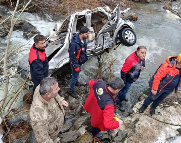 Bitlis Güroymak’ta feci kaza: 3 ölü, 5 ağır yaralı