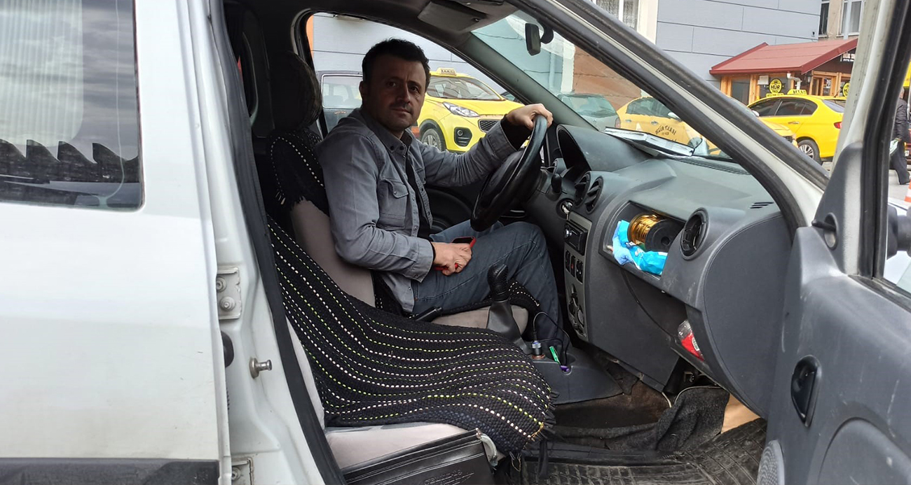 Otomobilini 50 gram altın karşılığında satışa çıkardı