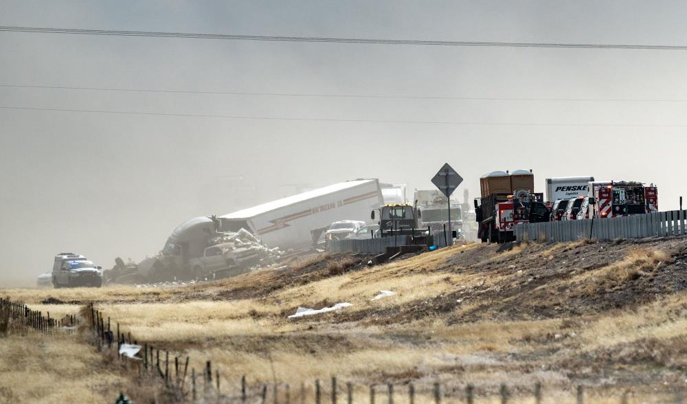 ABD’de kum fırtınası zincirleme kazaya yol açtı: 4 ölü, 29 yaralı